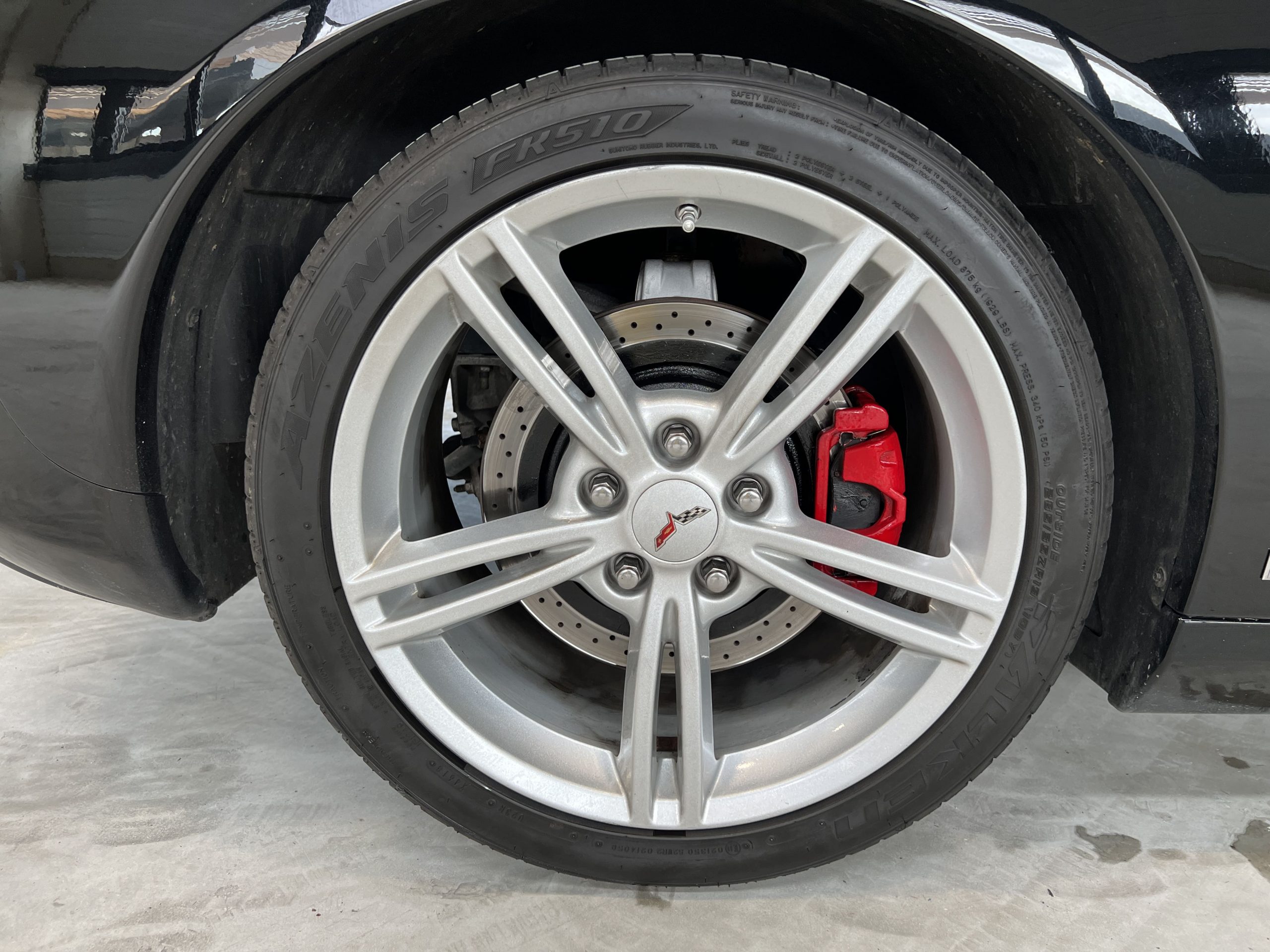 Chevrolet Corvette C6 Noire-blanche 11