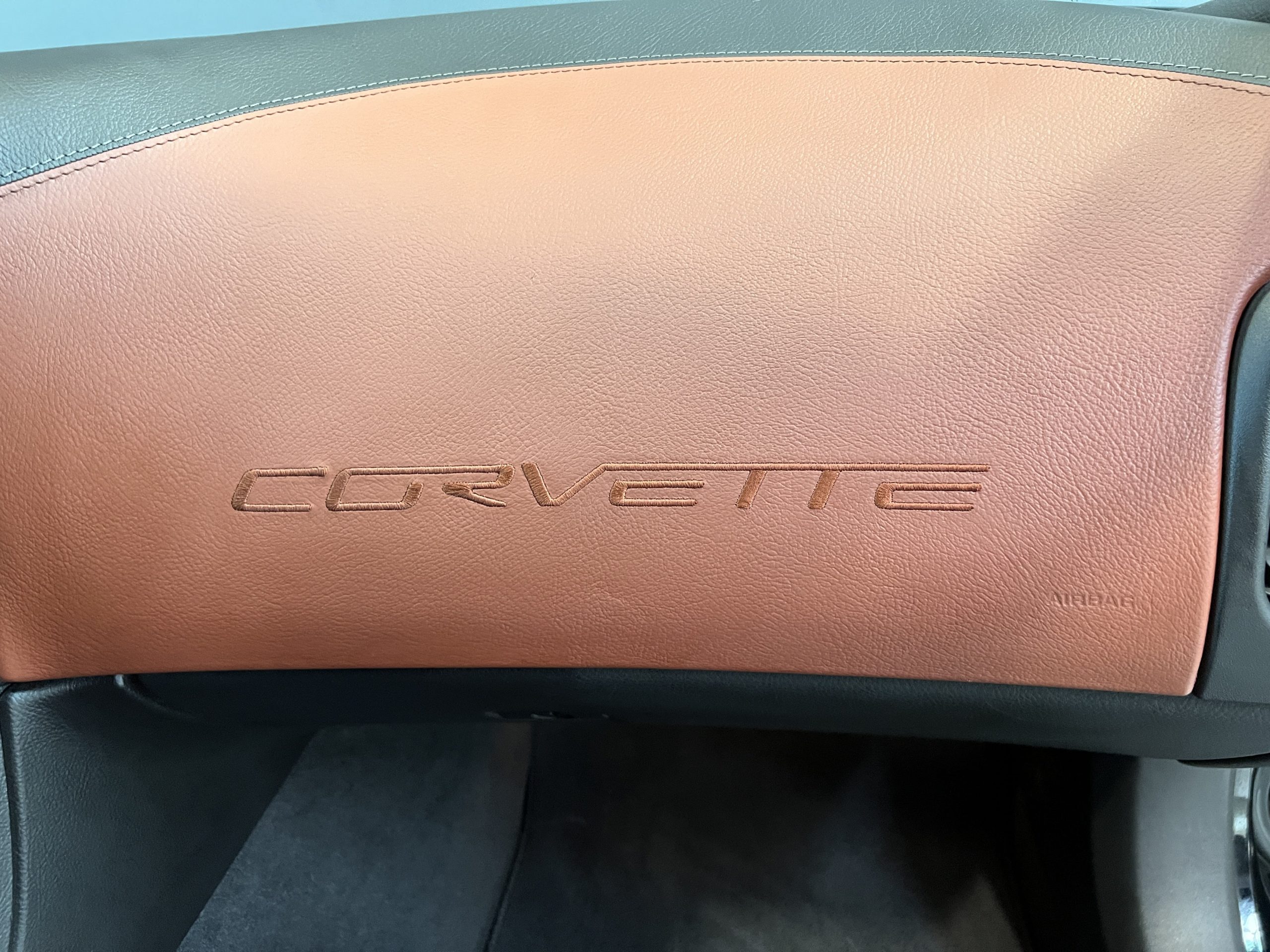 Chevrolet Corvette C6 Noire-blanche 16