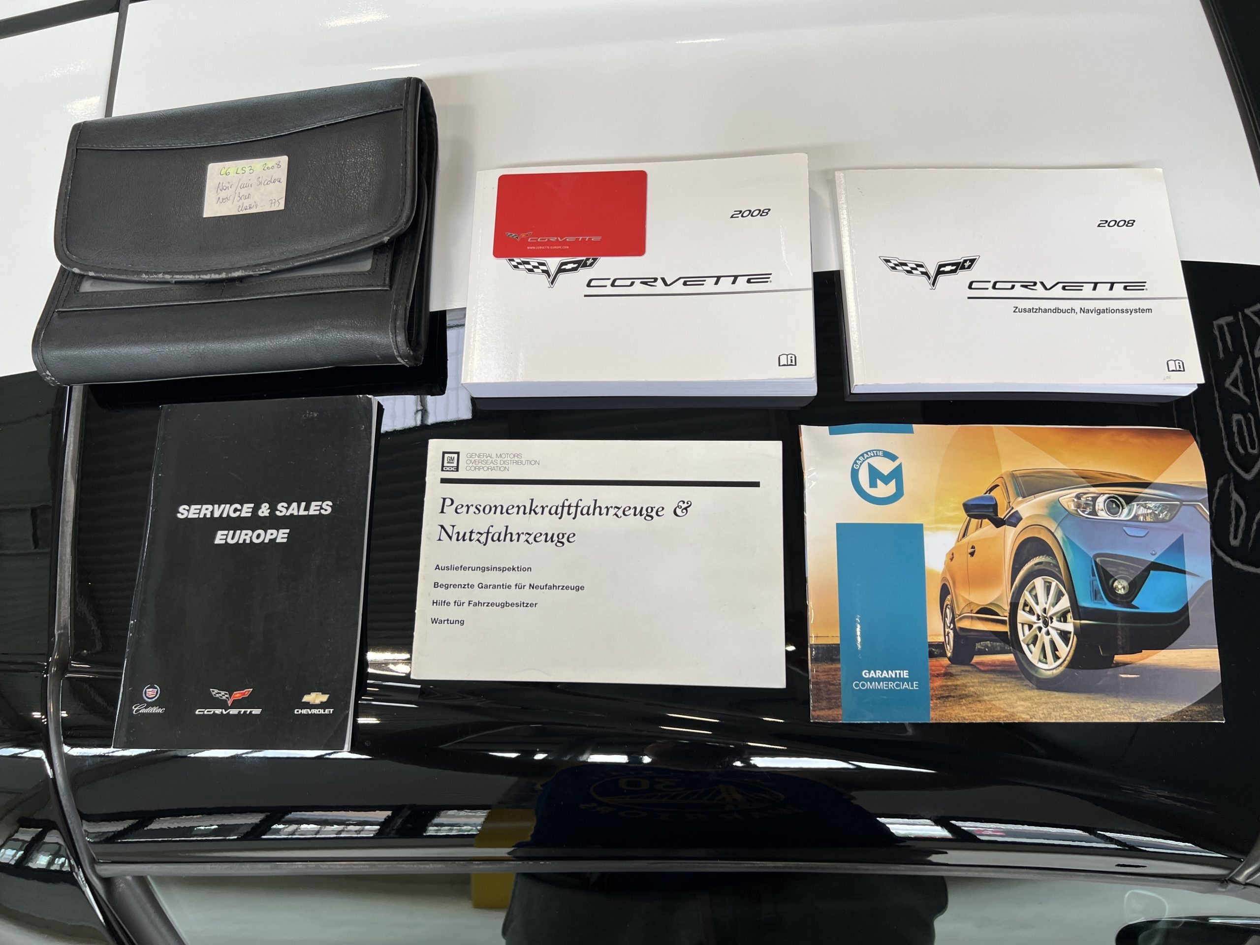 Chevrolet Corvette C6 Noire-blanche 31