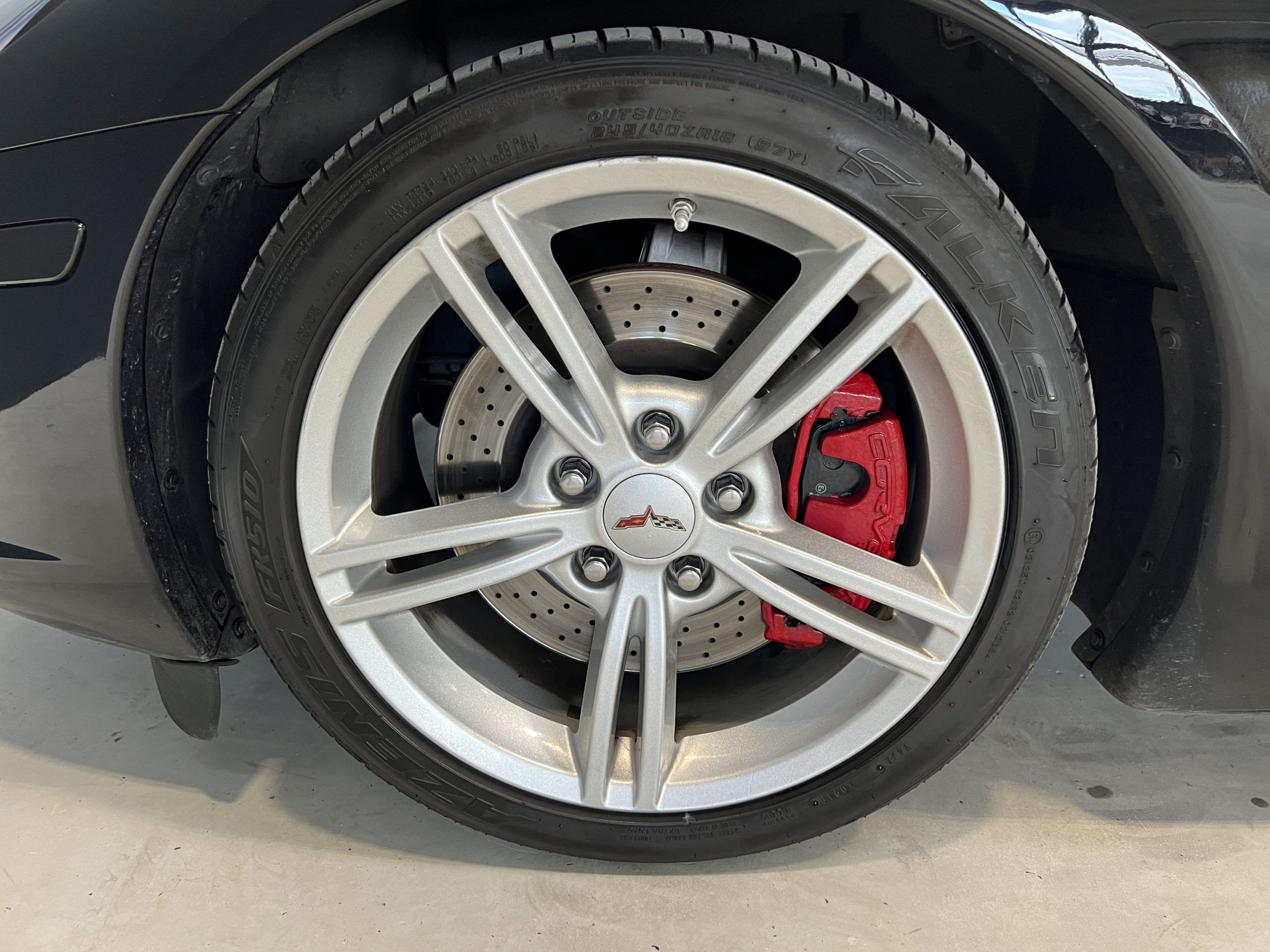 Chevrolet Corvette C6 Noire-blanche 9