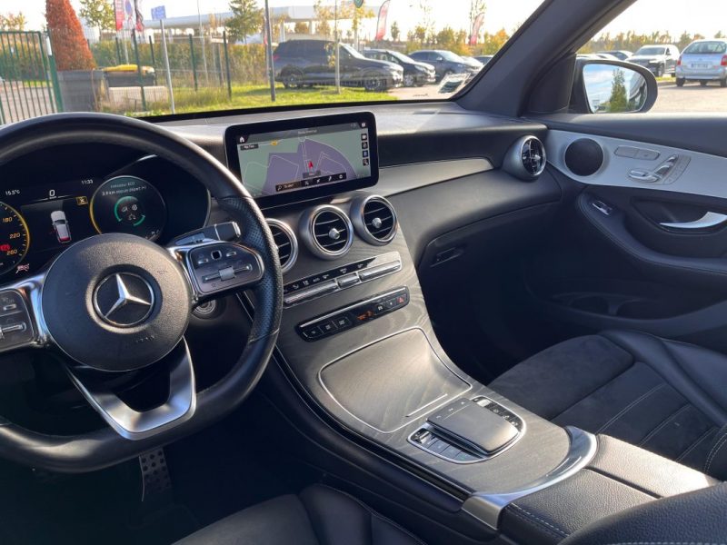 MERCEDES GLC - II 220 D AMG LINE 4MATIC 9G-TRONIC - GARANTIE