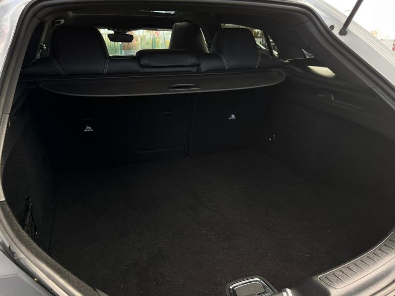 MERCEDES CLASSE CLA (2) SHOOTING BRAKE 180 WHITEART EDITION 7G-DCT - GARANTIE