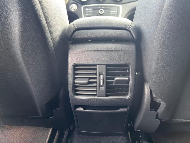 MERCEDES CLASSE CLA (2) SHOOTING BRAKE 180 WHITEART EDITION 7G-DCT - GARANTIE