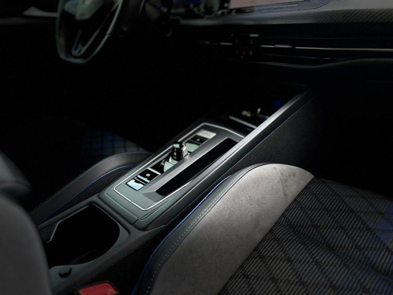 VOLKSWAGEN GOLF 2.0 TSI 320CH R 4MOTION DSG7 - GARANTIE