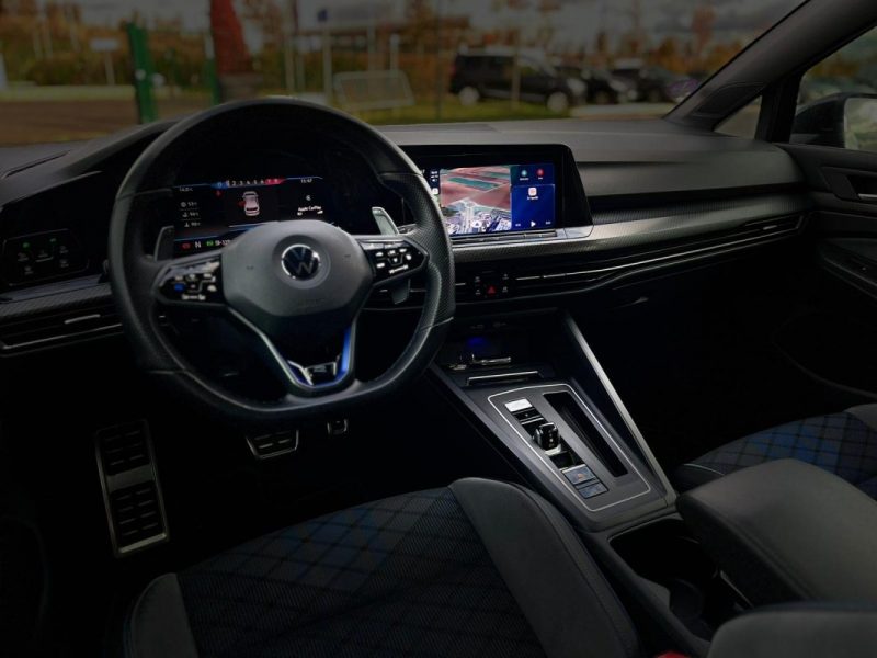 VOLKSWAGEN GOLF 2.0 TSI 320CH R 4MOTION DSG7 - GARANTIE