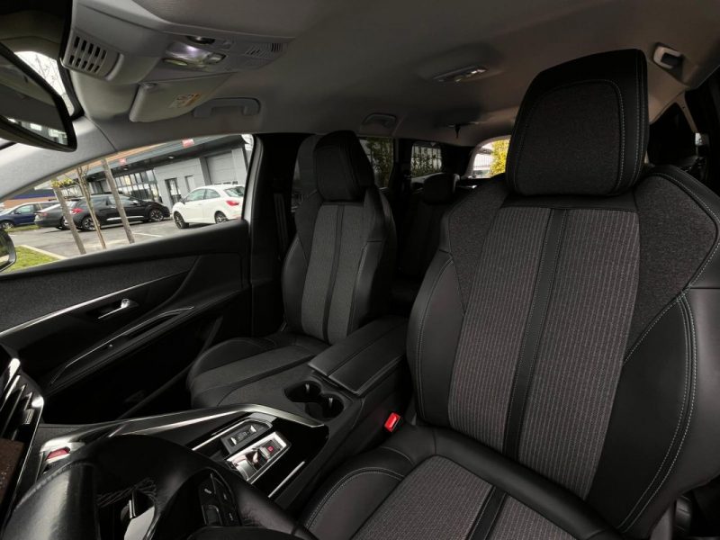 PEUGEOT 5008 II (2) 1.5 BLUEHDI 130 S&S ALLURE PACK EAT8 - GARANTIE