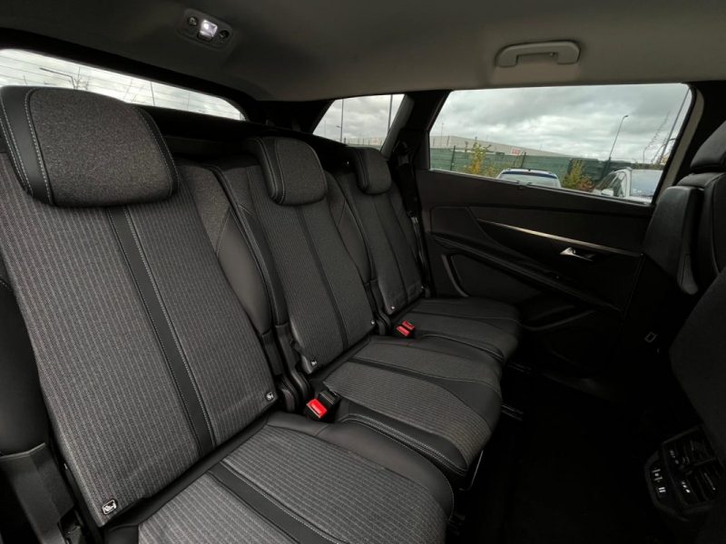 PEUGEOT 5008 II (2) 1.5 BLUEHDI 130 S&S ALLURE PACK EAT8 - GARANTIE