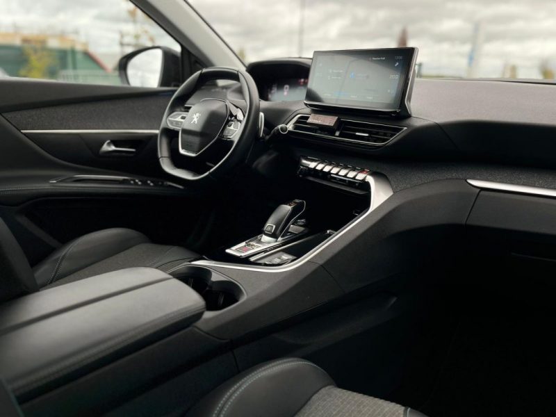 PEUGEOT 5008 II (2) 1.5 BLUEHDI 130 S&S ALLURE PACK EAT8 - GARANTIE