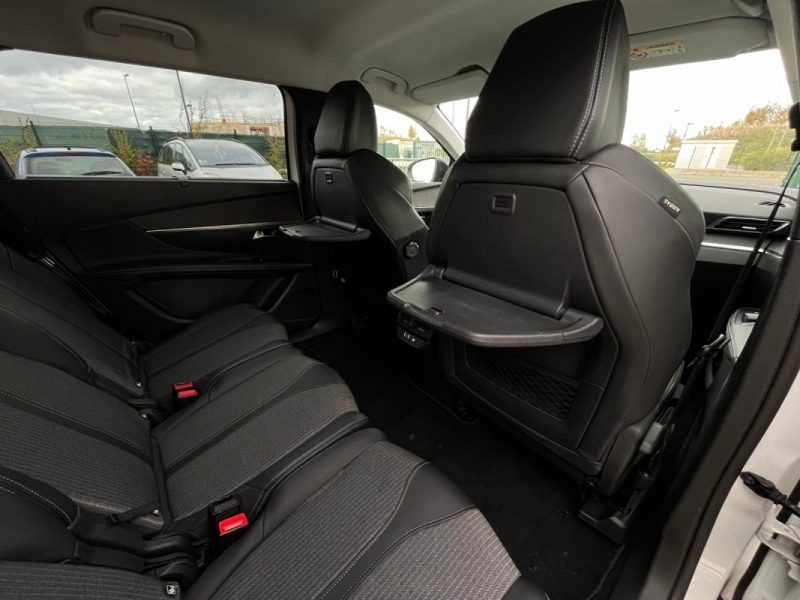PEUGEOT 5008 II (2) 1.5 BLUEHDI 130 S&S ALLURE PACK EAT8 - GARANTIE