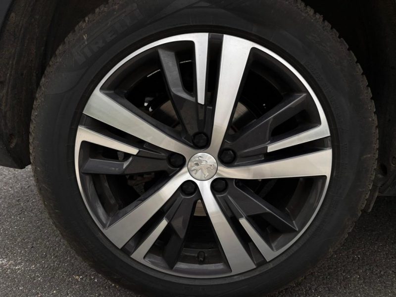 PEUGEOT 5008 II (2) 1.5 BLUEHDI 130 S&S ALLURE PACK EAT8 - GARANTIE