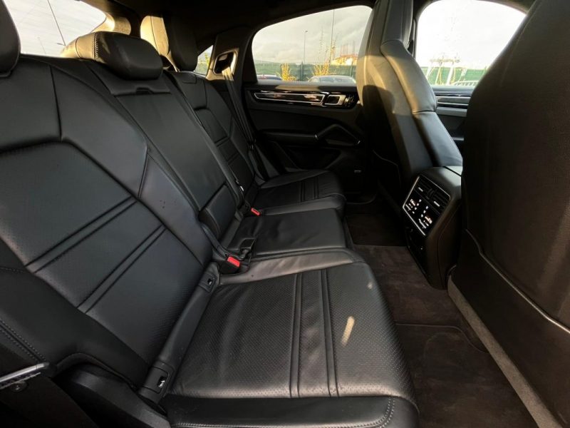 PORSCHE CAYENNE 3.0 V6 462CH E-HYBRID - GARANTIE