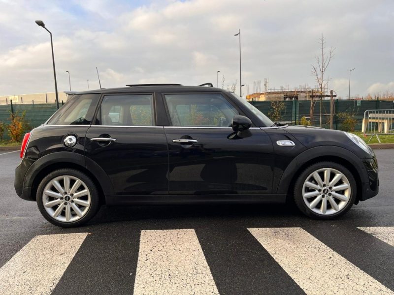 MINI III (F55) 2.0 192 COOPER S PACK RED HOT CHILI - GARANTIE