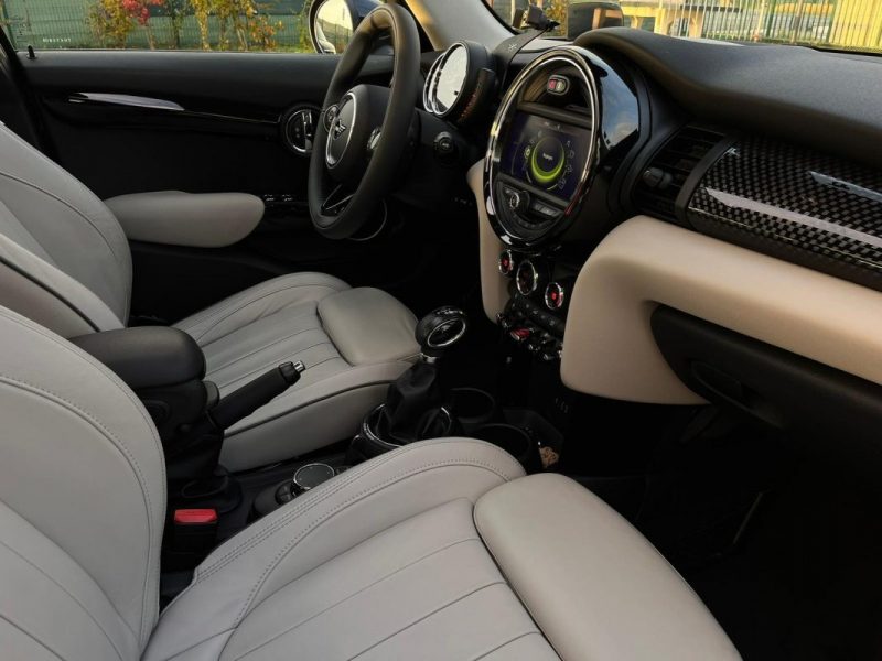 MINI III (F55) 2.0 192 COOPER S PACK RED HOT CHILI - GARANTIE