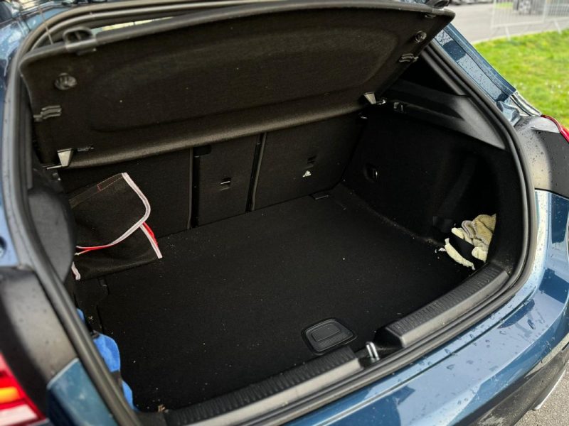 MERCEDES CLASSE A  IV 200 D AMG LINE 8G-DCT - GARANTIE