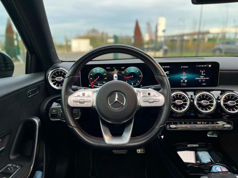 MERCEDES CLASSE A  IV 200 D AMG LINE 8G-DCT - GARANTIE