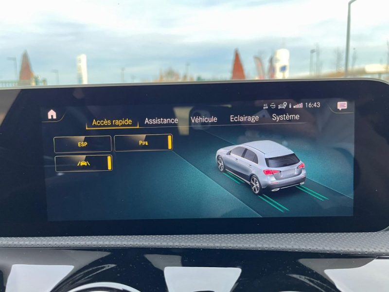 MERCEDES CLASSE A  IV 200 D AMG LINE 8G-DCT - GARANTIE