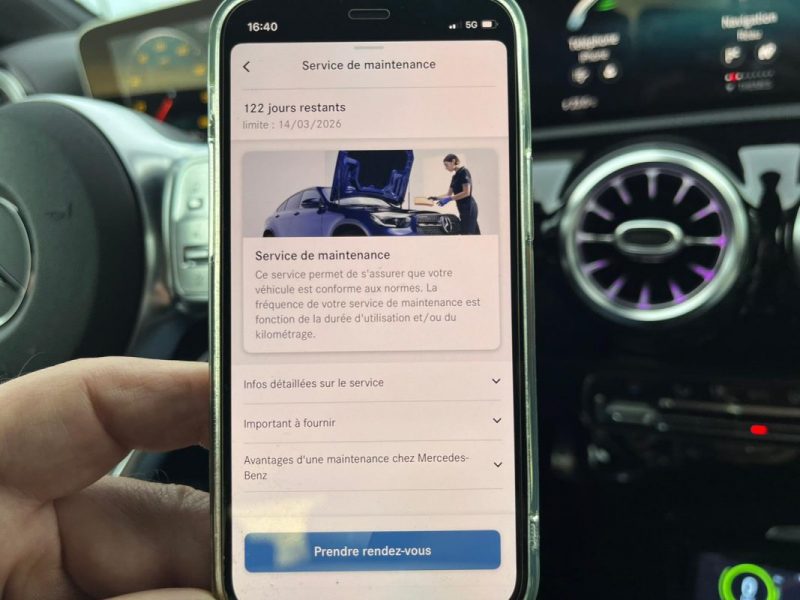 MERCEDES CLASSE A  IV 200 D AMG LINE 8G-DCT - GARANTIE