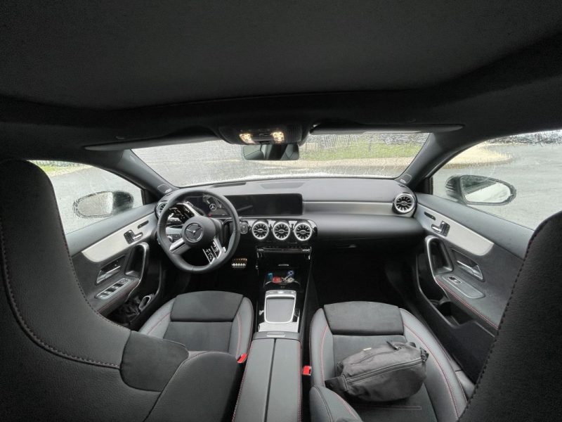 MERCEDES A200D AMG LINE 2024 - 5000 Kms - Toit ouvrant 