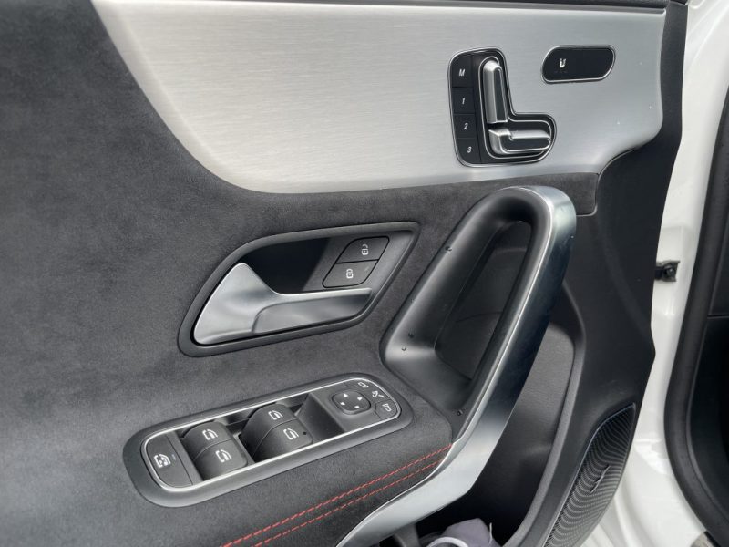 MERCEDES A200D AMG LINE 2024 - 5000 Kms - Toit ouvrant 