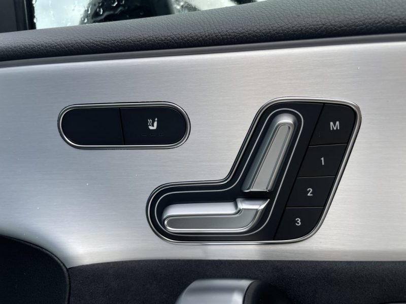 MERCEDES A200D AMG LINE 2024 - 5000 Kms - Toit ouvrant 