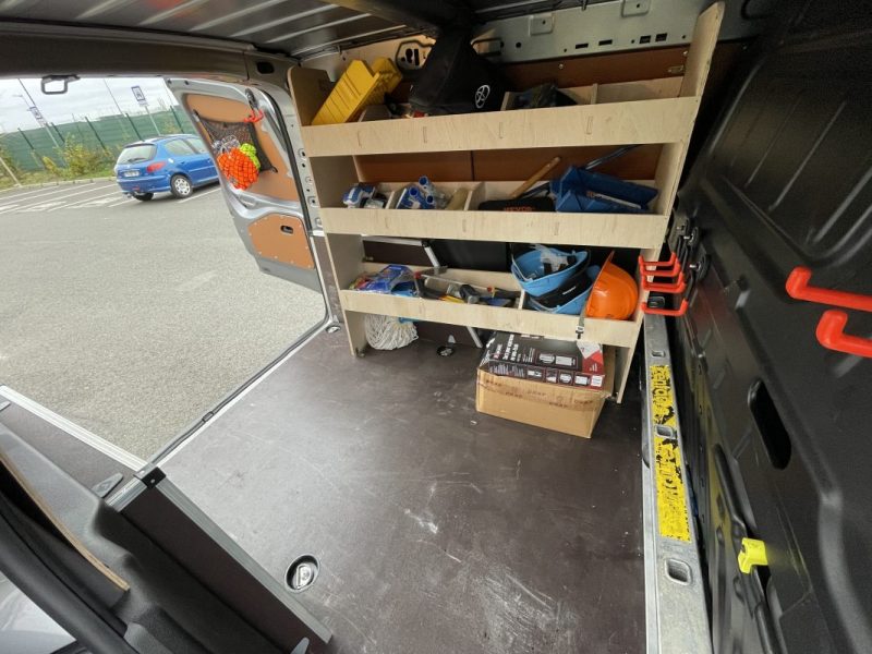 TOYOTA PROACE 3  TOYOTA PROACE CITY (2) FOURGON MEDIUM 1.5 130 D-4D BVA8 DYNAMIC 2025