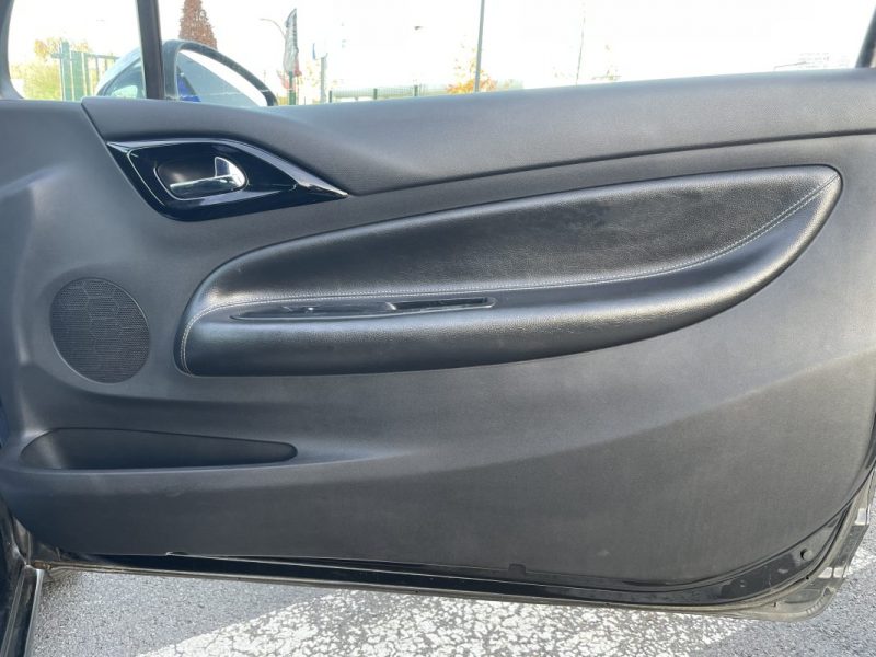 CITROËN DS3 1.6 THP 150 SPORT CHIC 