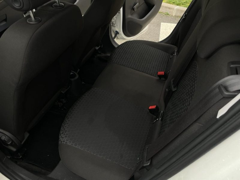 OPEL CORSA 1.4 TURBO 100CH EDITION START/STOP – PREMIÈRE MAIN – ENTRETIEN COMPLET