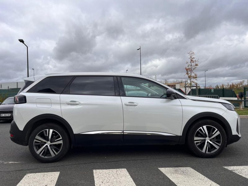 Peugeot 5008 1.5 BlueHDi 130 Allure Pack EAT8 • 7 Places • 2022