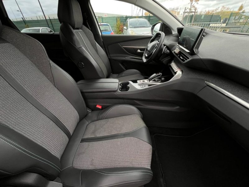 Peugeot 5008 1.5 BlueHDi 130 Allure Pack EAT8 • 7 Places • 2022