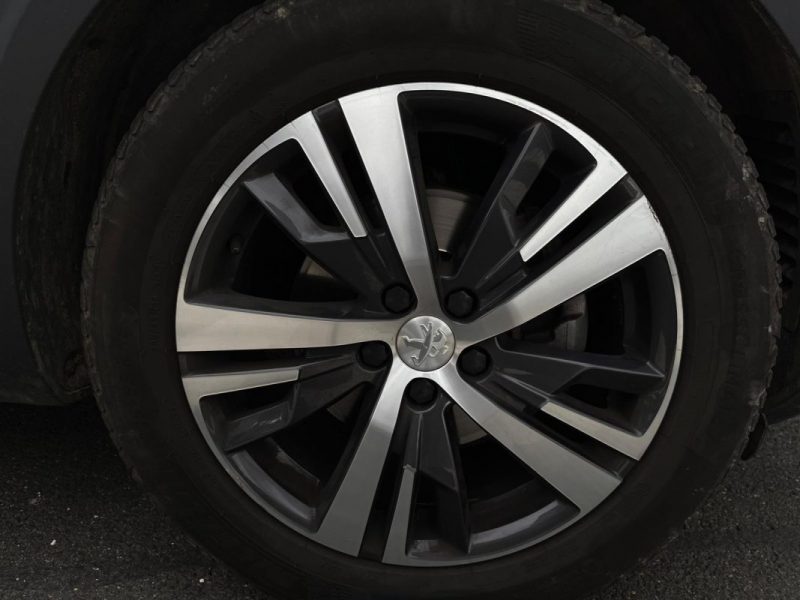 Peugeot 5008 1.5 BlueHDi 130 Allure Pack EAT8 • 7 Places • 2022