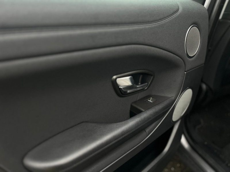 Land Rover Range Rover Evoque 2.0 TD4 180ch SE Dynamic • BVA