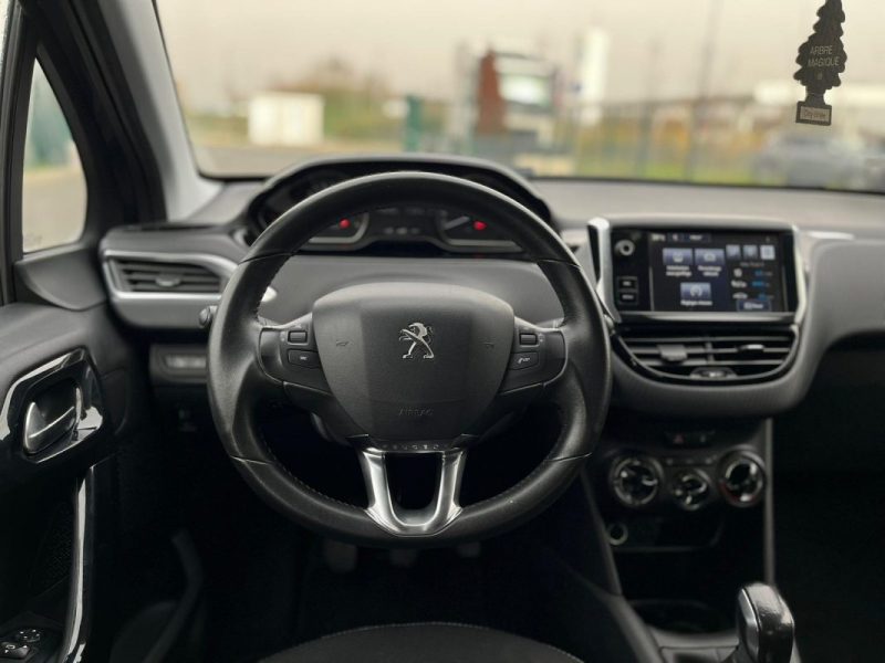 PEUGEOT 208  ALLURE - DISTRI NEUVE